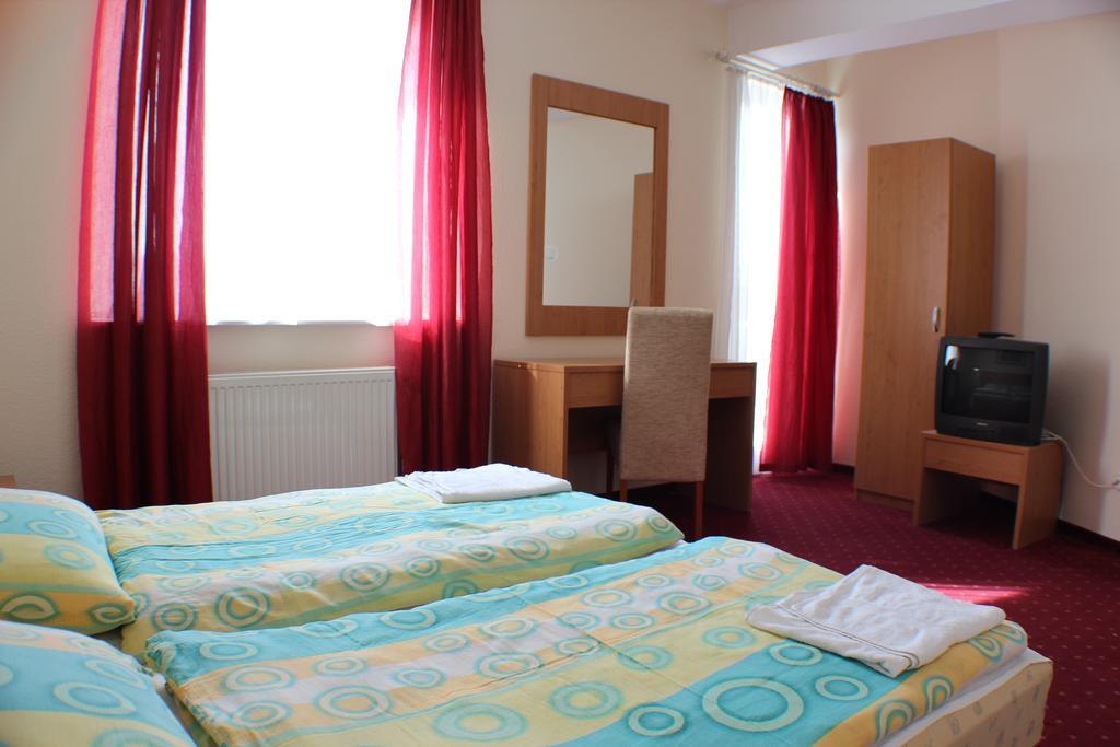 Hotel Menthol Budapeste Quarto foto