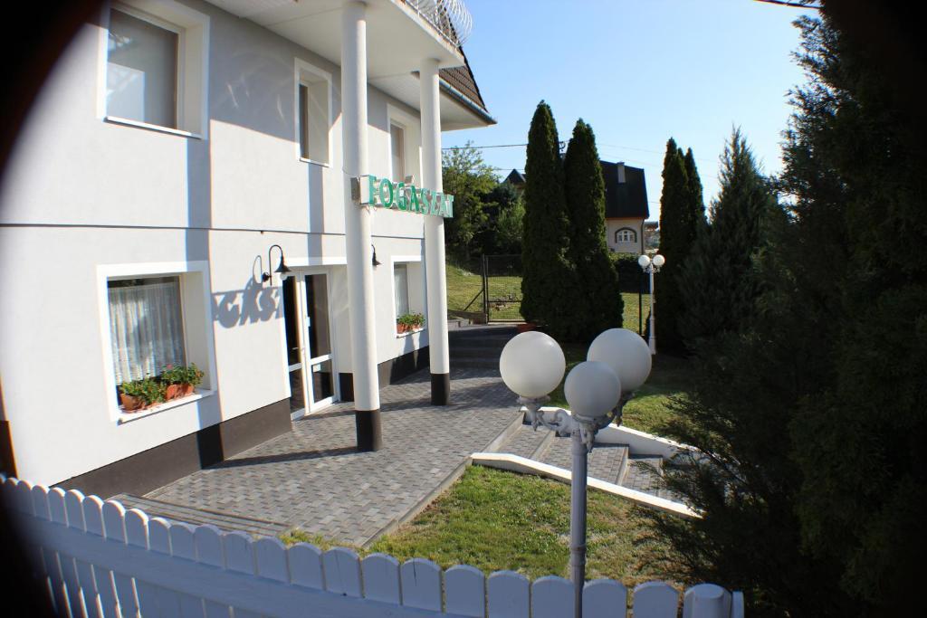 Hotel Menthol Budapeste Exterior foto